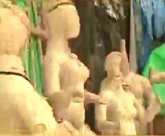 বৃষ্টিতে ধুয়ে গিয়েছে দুর্গা প্রতিমা, ঝড়ে উড়ে গিয়েছে কয়েকটি ওয়ার্কশপের চাল, উমপুনের তাণ্ডবে ক্ষতির মুখে কুমোরটুলি