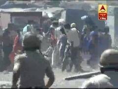 प्रवासी श्रमिकों का सूरत में हंगामा, पुलिस का लाठीचार्ज, कुछ लोग हिरासत में