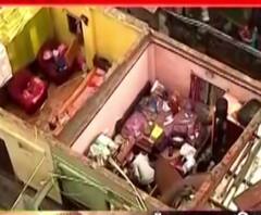 ঘূর্ণিঝড় উমপুন: দেখুন, বেকবাগানে উড়ে গেল বাড়ির ছাদ