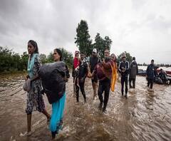 Kolhapur Flood | कोल्हापुरातील चिखली गावात महापुराची धास्ती, भीतीने चिखलीकरांची आवराआवर