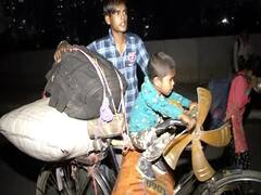 We are out of work and food, says a migrant