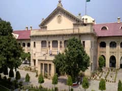 Allahabad HC reverses order of single bench in 69000 teachers recruitment case