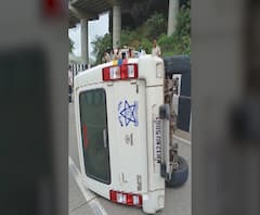 Sharad Pawar यांच्या ताफ्यातील पोलीस वाहनाला अपघात; पवारांची गाडी सुखरुप, मुंबईला रवाना