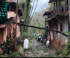 Ratnagiri Damage ‘निसर्गा’मुळे रत्नागिरीच्या मुरूड,हर्णे,अंजर्ले गावात प्रचंड हानी, गावकऱ्यांचा टाहो