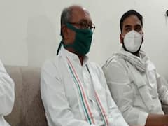 Digvijay Singh पर CM Shivraj Singh Chauhan की छवि खराब करने को लेकर शिकायत दर्ज