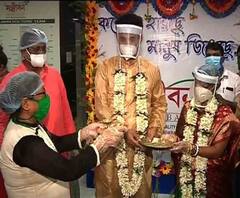 এক ঝলকে : হাওড়ায় করোনা জয় করে ফিরলেন সদ্যবিবাহিত যুবক, সঙ্গে আরও খবর 
