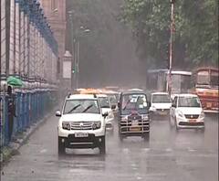 বর্ষার শুরুতেই রাজ্যজুড়়ে আগামী ৪৮ ঘণ্টায় ভারী বৃষ্টির পূর্বাভাস