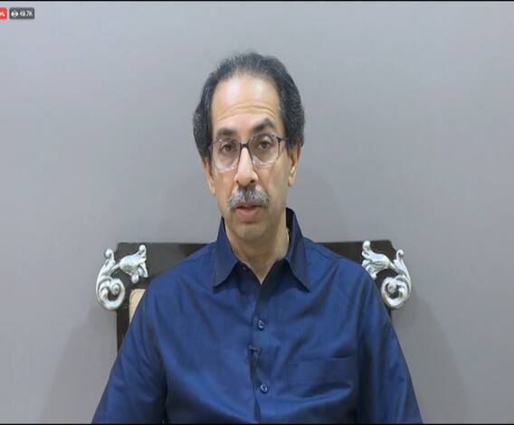 मुंबईतल्या काही भागात लॉकडाऊन आणखी कडक? मुख्यमंत्र्यांची अजॉय मेहता, संजय कुमार यांच्यासोबत बैठक