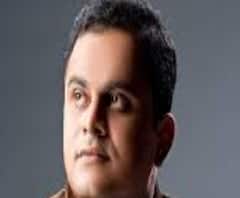 কাঁকুড়গাছিতে রবীন্দ্র-নজরুল সন্ধ্যায় উপস্থিত ব্রাত্য বসু, পরেশ পাল