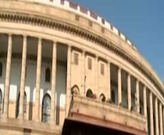 সামাজিক দূরত্ব মেনে সংসদে বাদল অধিবেশন নিয়ে কী সিদ্ধান্ত?