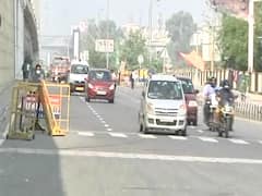 Delhi Border खुला,पास की जरूरत नहीं लेकिन Noida,Ghaziabad ने अब तक कर रखा है सील । Ground Report