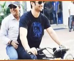 জানেন কী? ধোনির জীবনের প্রথম বাইকের মতো বাইক চালিয়ে খড়্গপুরে ঘুরতেন সুশান্ত