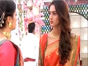 Erica Fernandes shares her concerns with production house before shooting | Hot News Full