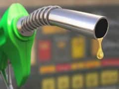 Zafar Islam, Alka Lamba indulge in heated debate over fuel price hike