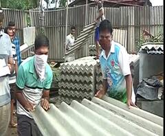 Cyclone Nisarga | 'निसर्ग'नं अनेकांचं छत हिरावलं; पत्रे विकत घेण्यासाठी अलिबागमध्ये लोकांची गर्दी