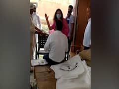 Hisar: BJP leader and former Tik Tok star slaps a man, then hits him with footwear