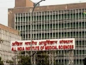 क्या एम्स में डॉक्टर को मिली ईमानदारी की सजा? देखिए क्या है सच्चाई
