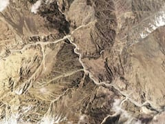 चीन पर BJP-Congrss में वार-पलटवार, चीन का धोखा, राजनीति का मौका? | सीधा सवाल