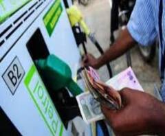 ১৯ দিনে সাড়ে ৯টাকা বাড়ল জ্বালানির দাম, কেন্দ্রের বিরুদ্ধে তোপ তৃণমূলের