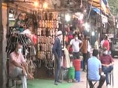 Delhi: कोरोना के खतरे को देखते हुए व्यापारी संगठन तय करेंगे कि बाजार खुलें या न खुलें