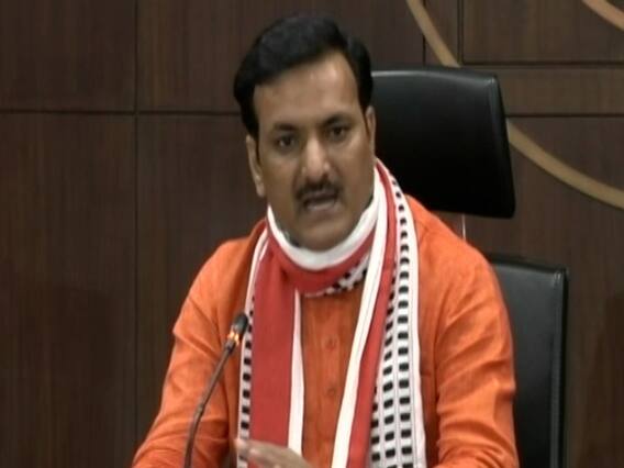 UP Teacher scam : Minister of Primary Education Satish Dwivedi ने घोटाले पर सवालों के जवाब दिेए