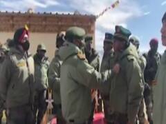 Army Chief Gen Naravane visits Forward areas of East Ladakh Sector, meets injured soldiers