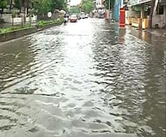 Mumbai Rains | मुंबई आणि उपनगरात मुसळधार पाऊस; अनेक सखल भागात पाणी साचलं