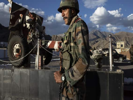 रक्षा विशेषज्ञ की नागरिकों से अपील- चीन-पाकिस्तान के प्रोपागेंडा में ना फंसे | India-China Tension