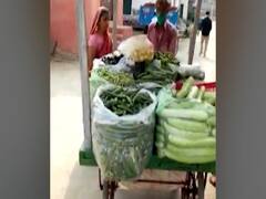 Rajasthan: Vegetable vendor caught cleaning vegetables in sewer water