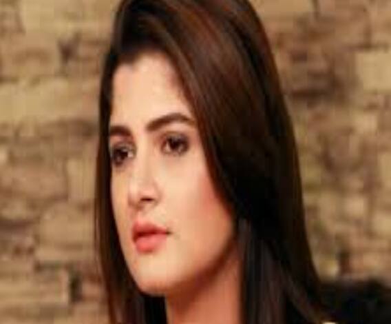 শ্রাবন্তীর নামে ভুয়ো ফ্যান পেজ বানিয়ে টাকা তোলার অভিযোগ, সরব খোদ অভিনেত্রী 