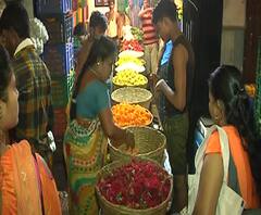 Unlock 1.0 | दादरमधील मीनाताई ठाकरे फुल मार्केट सुरु ; अशी घेतली जातेय काळजी