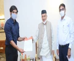 निवसी डॉक्टरांच्या अंतिम परिक्षांंबाबत मनसे नेते अमित ठाकरेयांनी घेतली राज्यपालांची भेट