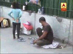Lockdown: Delhi AIIMS के बाहर पिछले 3 महीनों से अपने बच्चों को लेकर बैठे हैं पटना से आए वीरेंद्र