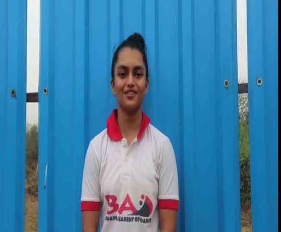  আমেরিকা’স গট ট্যালেন্টের অডিশনে 'ভাইরাল' বাঙালি কন্যা সোনালি ও সুমন্তর ‘ব্যাড সালসা’