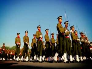 क्या युद्ध की तैयारी में जुट गए हैं भारत और चीन? |  Bharat Ki Baat