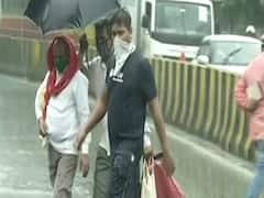 Monsoon : Mumbai में सुबह से हो रही है बारीश...लोगों को हो रही है परेशानी 