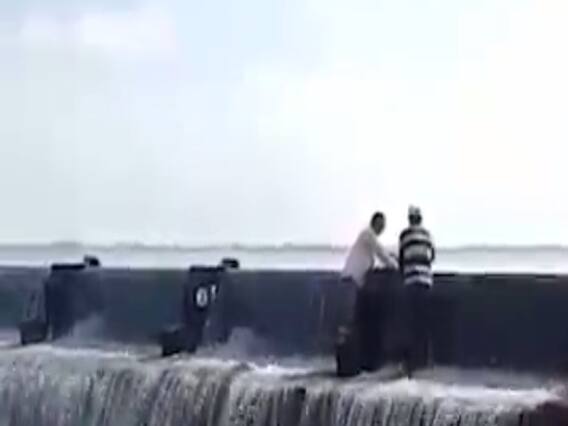 રાજકોટના ગોંડલનો વેરીતળાવ ડેમ ઓવરફ્લો થયો, જુઓ વીડિયો