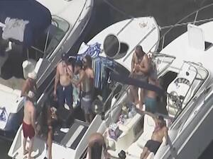 What social distancing? Boat party hosted in America's Michigan | Panchnama