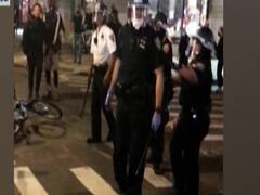 America में जारी बवाल का नया वीडियो, प्रदर्शनकारियों और पुलिस के बीच जबरदस्त झड़प