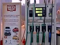 Why states & Centre aren't ready to reduce tax on fuel price