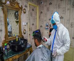 Salon Reopen | केस कापायला परवानगी. मात्र दाढीला तूर्तास बंदी, 28तारखेपासून सलून सुरू होणार!