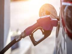 Petrol prices shoot up, Congress attacks Modi government 