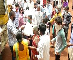 Wangni Blind People | एबीपी माझाचा इम्पॅक्ट; वांगणीतील दिव्यांग कुटुंबांना मदतीचा ओघ सुरू 