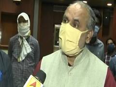 Delhi MCD का Kejriwal सरकार पर आरोप : Corona से मौत का आंकड़ा गलत बता रही है सरकार