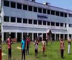 ‘সরকার শুধু মুখেই বলেই...’, কোয়ারেন্টিন সেন্টারে পরিযায়ী শ্রমিকদের খাবার জোটাচ্ছে পরিবারই 