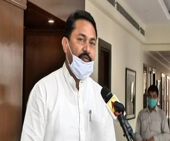 नाना पटोले काँग्रेसचे ज्येष्ठ नेतेअहमद पटेल यांच्या भेटीला प्रदेशाध्यक्षपदासाठी पटोले उत्सुक