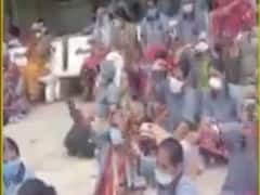  અમદાવાદ સિવિલ હોસ્પિટલના વર્ગ-4ના કર્મચારીઓ હડતાળ પર ઉતર્યા, જુઓ વીડિયો