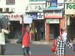 સુરત રેલવે સ્ટેશન પર લોકોની એક કિલોમીટર લાંબી લાઇન જોવા મળી, જુઓ વીડિયો