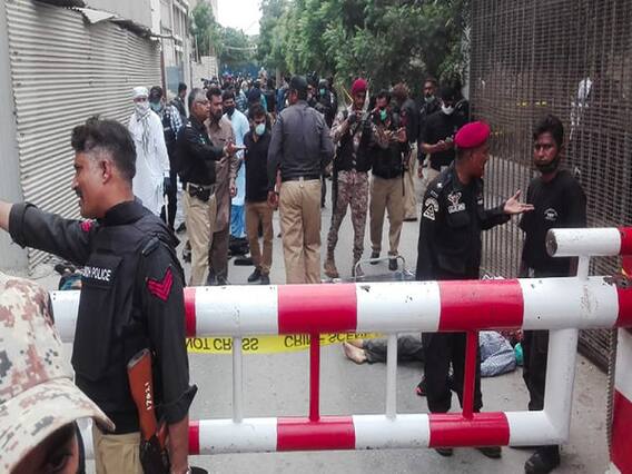 कराची आतंकी हमले में 5 लोगों की हुई मौत, बलोच लिबरेशन आर्मी ने ली है हमले की जिम्मेदारी