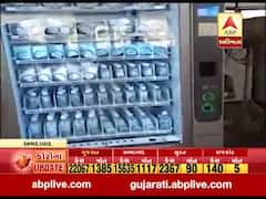 મુસાફરોને સરળતાથી માસ્ક અને સેનેટાઇઝર મળી રહે તે માટે અમદાવાદ રેલવે સ્ટેશન પર મશીન મુકાયુ